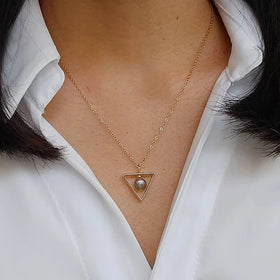 Fine Labradorite Gemstone Necklace Gold Stainless Steel Triangle Pendant Necklace for Women Gifts
