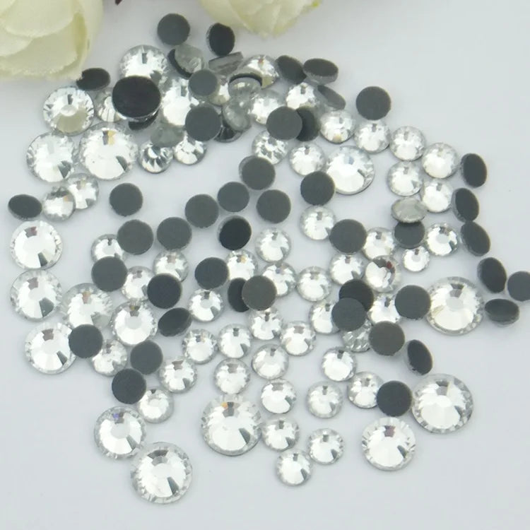 Factory Wholesale Hot Fix Dmc White Hotfix Rhinestone Transfer Iron on Crystal Rhinestones Bulk for Heat Transfers