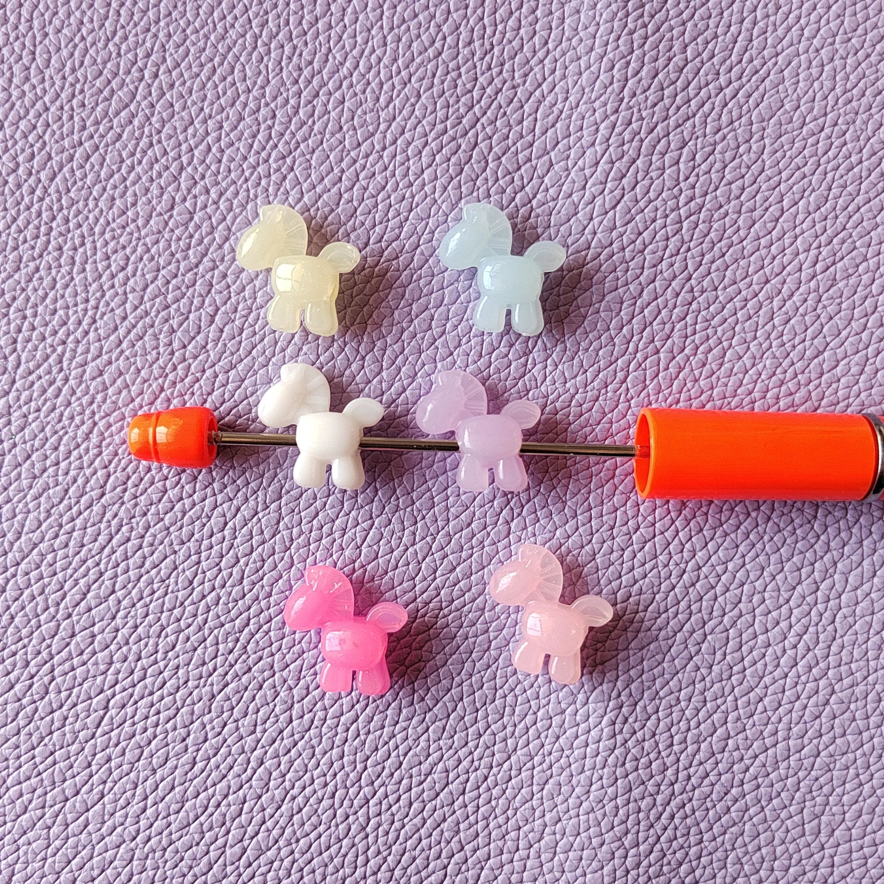 Mix horse Acrylic Beads (No Pen) Focal Beads for Jewelry Making DIY Pens Make Phone Chain Keychain Christmas Day Gift