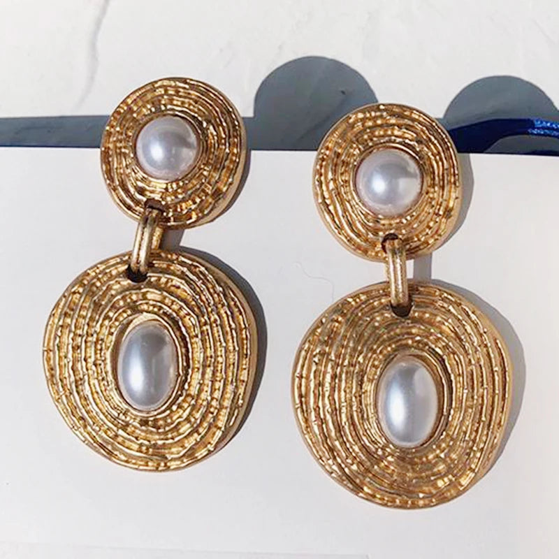 2023 New Arrival Fashion Jewelry French Retro Irregular Texture Pearl Earrings Exaggerated Long Oval Geometric Gold Earrings