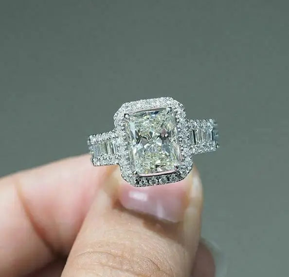 Huitan Trendy Rings Lady Girls Radiant Cut Dazzling Zircon Rectangle Full Around Silver Fashion Women Luxury Wedding Rings