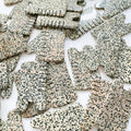 Hongzhuo Wholesale Natural Quartz Crystal Dalmatian Jasper Hair Head Combs for Healing