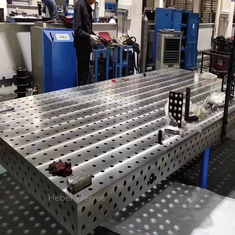Three Dimensional Cast Iron Working Platform Strong Hold Welding Table New Condition