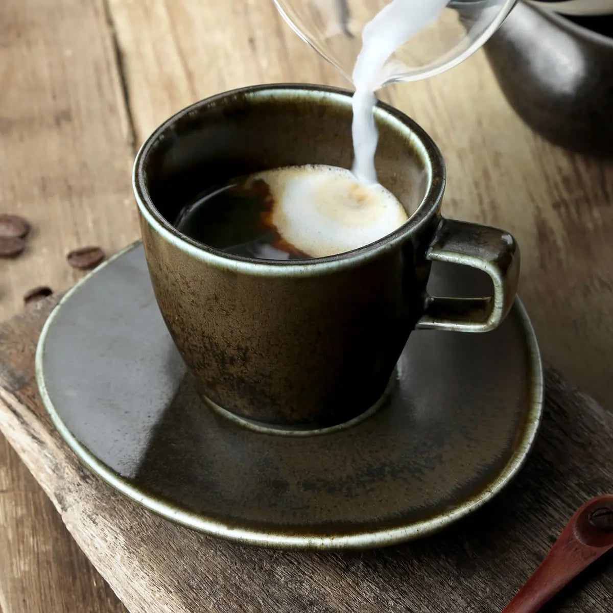 Factory Direct Wholesale Eco Handmade Porcelain Tea Cup Sets Coffee Shop Matte Black Ceramic Coffee Cup and Saucer