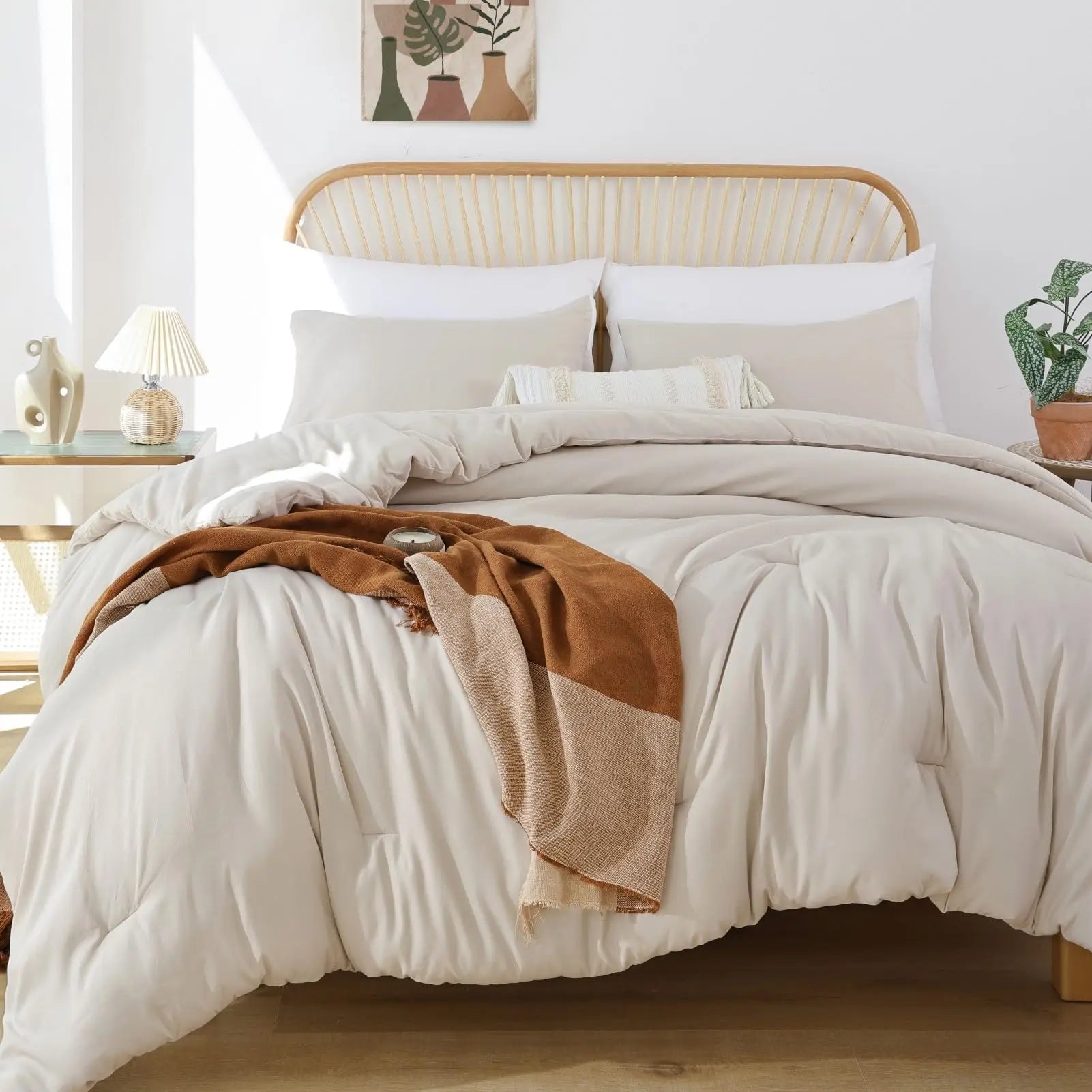 Luxury Bedding Comforter Sets Polyester Filling 3 Pieces One Comforter Two Pillowcases Nature Material Soft Hand Feeling