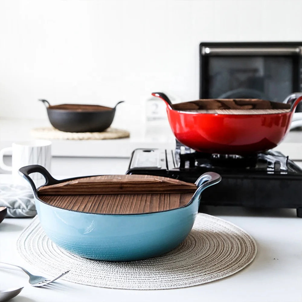 Factory Stock Cast Iron Enamel Casserole Pot Minimalist Eco-Friendly Blue Glass Lid Metal All Stoves Oven Safe 24cm Soup Pot