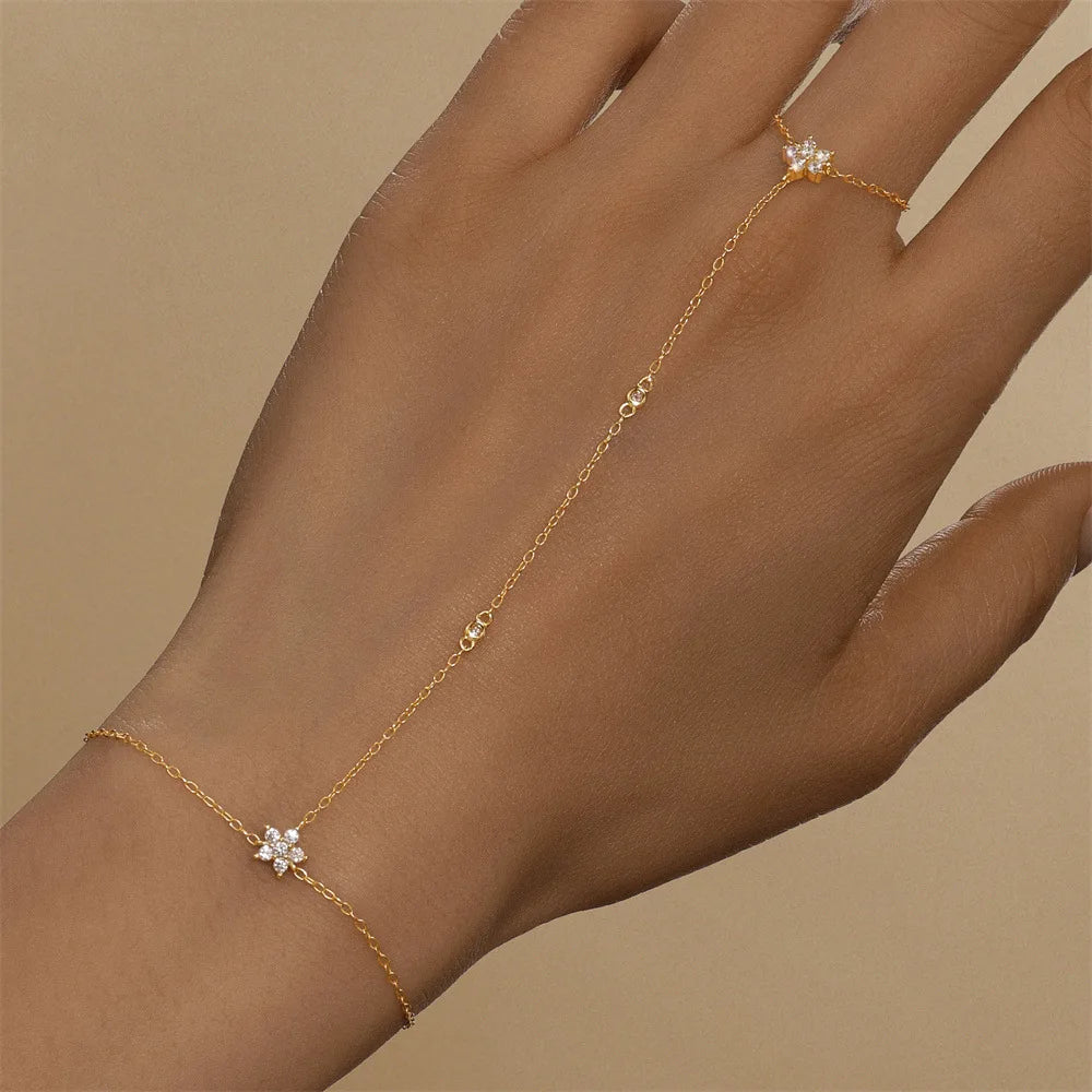 2025 Fashion Jewelry Hand Chain Finger Bracelet 925 Sterling Silver Heart Charm Full Zircon Gold Plated Bracelets for Women