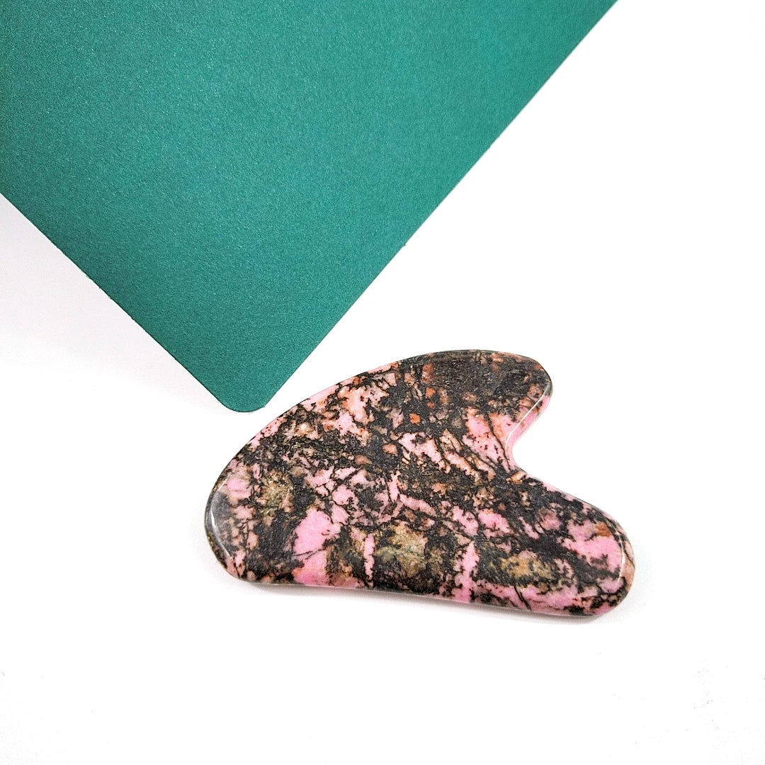 Huiying Hottest Sell Rhodonite jasper Face Gua Sha Tool Injection Massage Heart Guastone