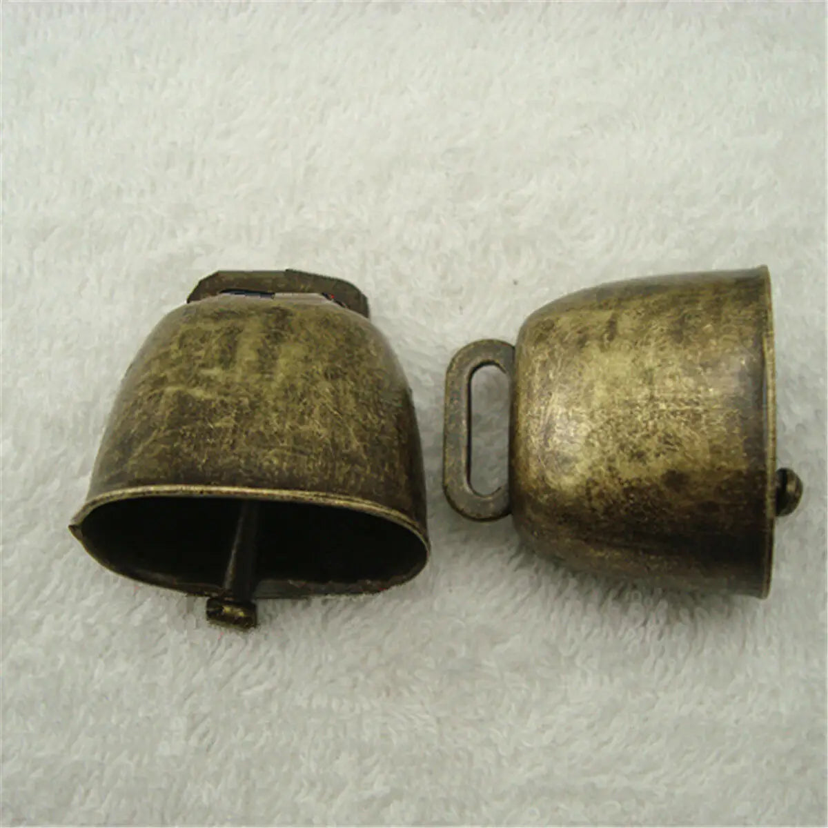 Large Thickened Cow Horse Sheep Copper Bells for Grazing Clear Loud Sound to Prevent Loss Decorative Objects