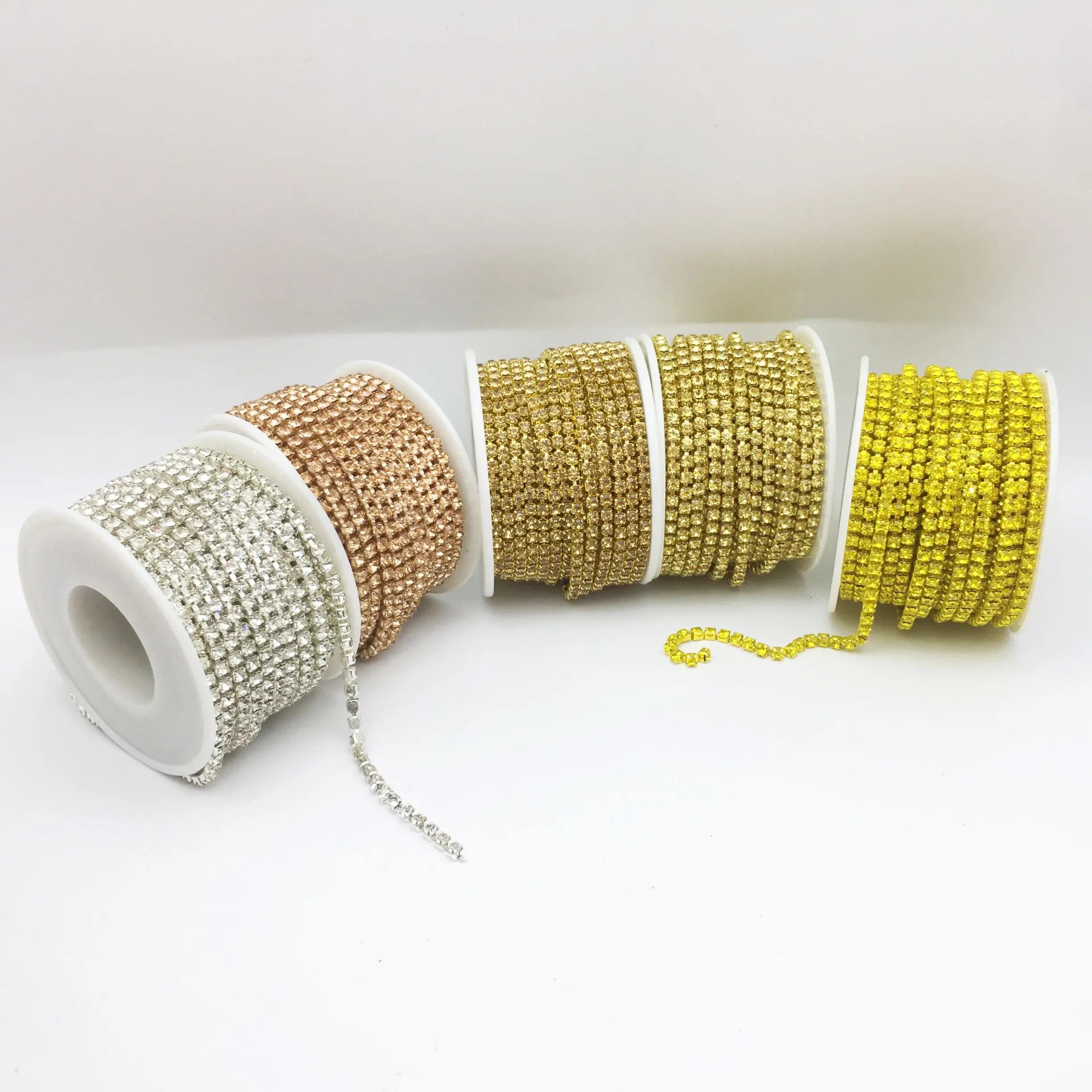 SINRONG Customizable Cup Chain Necklace with Loose Rhinestones Crystal Sew-on & Factory-Decorated Made of Glass