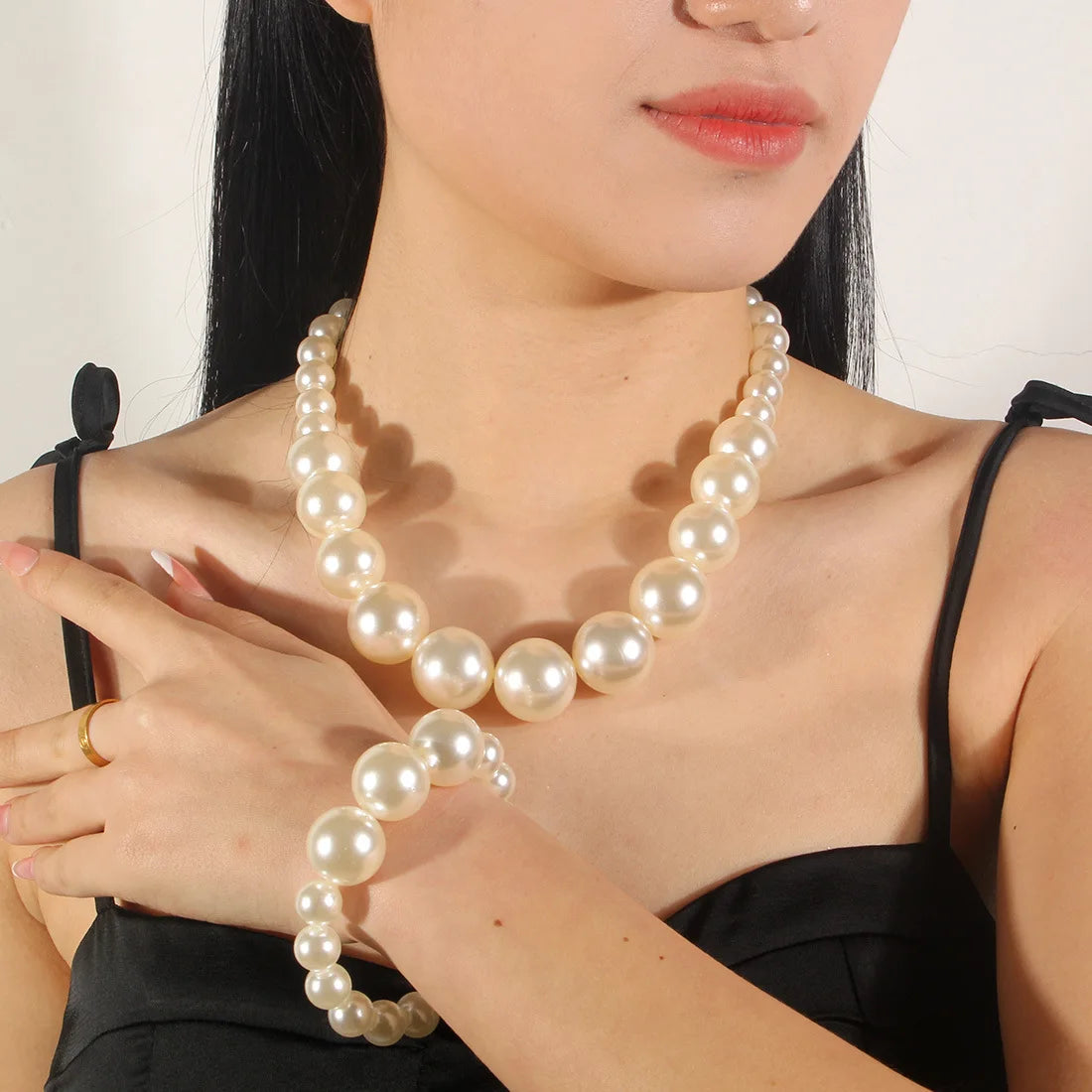 Trendy 3 Pcs/Set Pearl Earrings Bracelet Red Pink White Faux Pearl Necklace Jewelry Set for Women Bridal