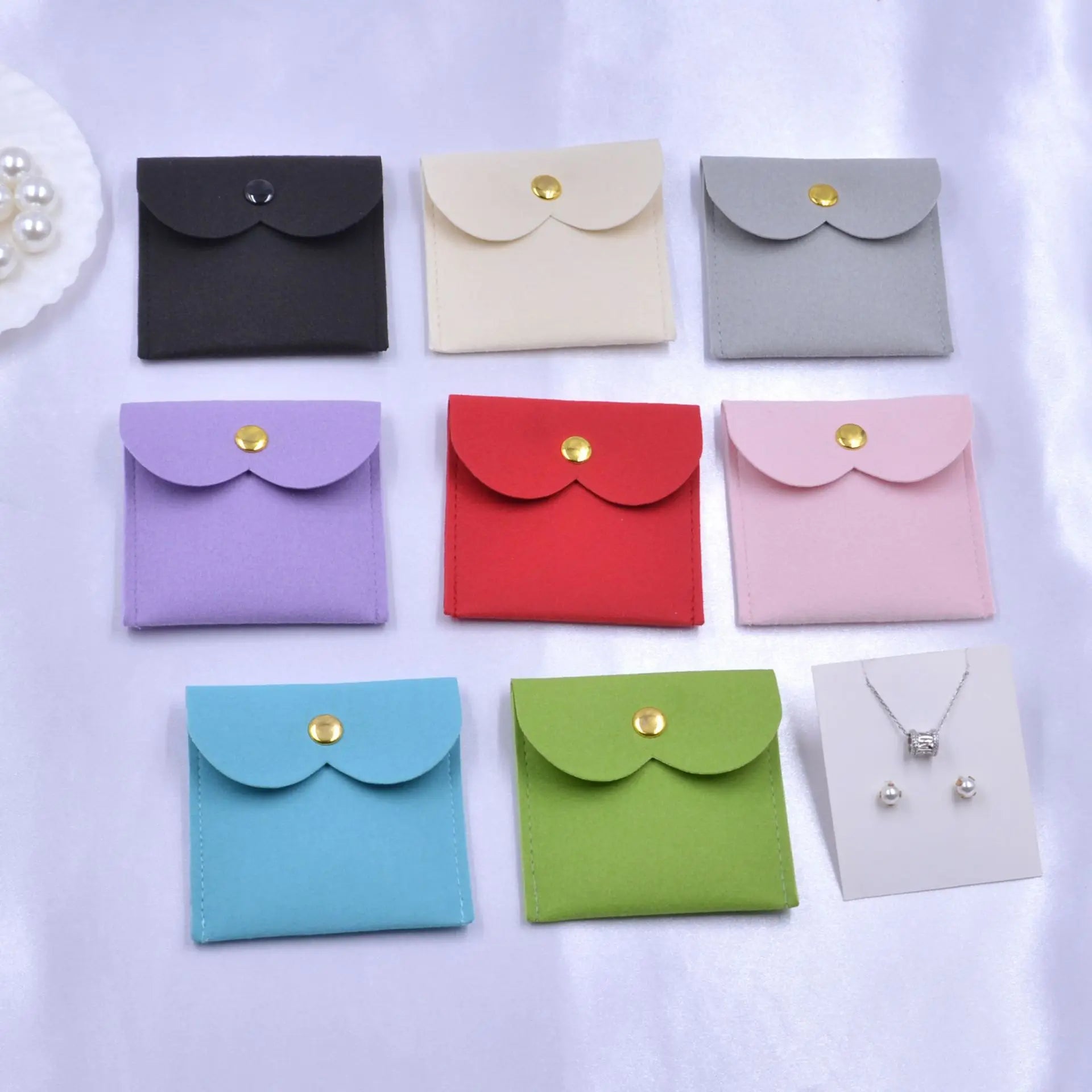Velvet Jewelry Gift Collection Storage Pouch for Convenient Packaging Elegant Container for Treasured Pieces
