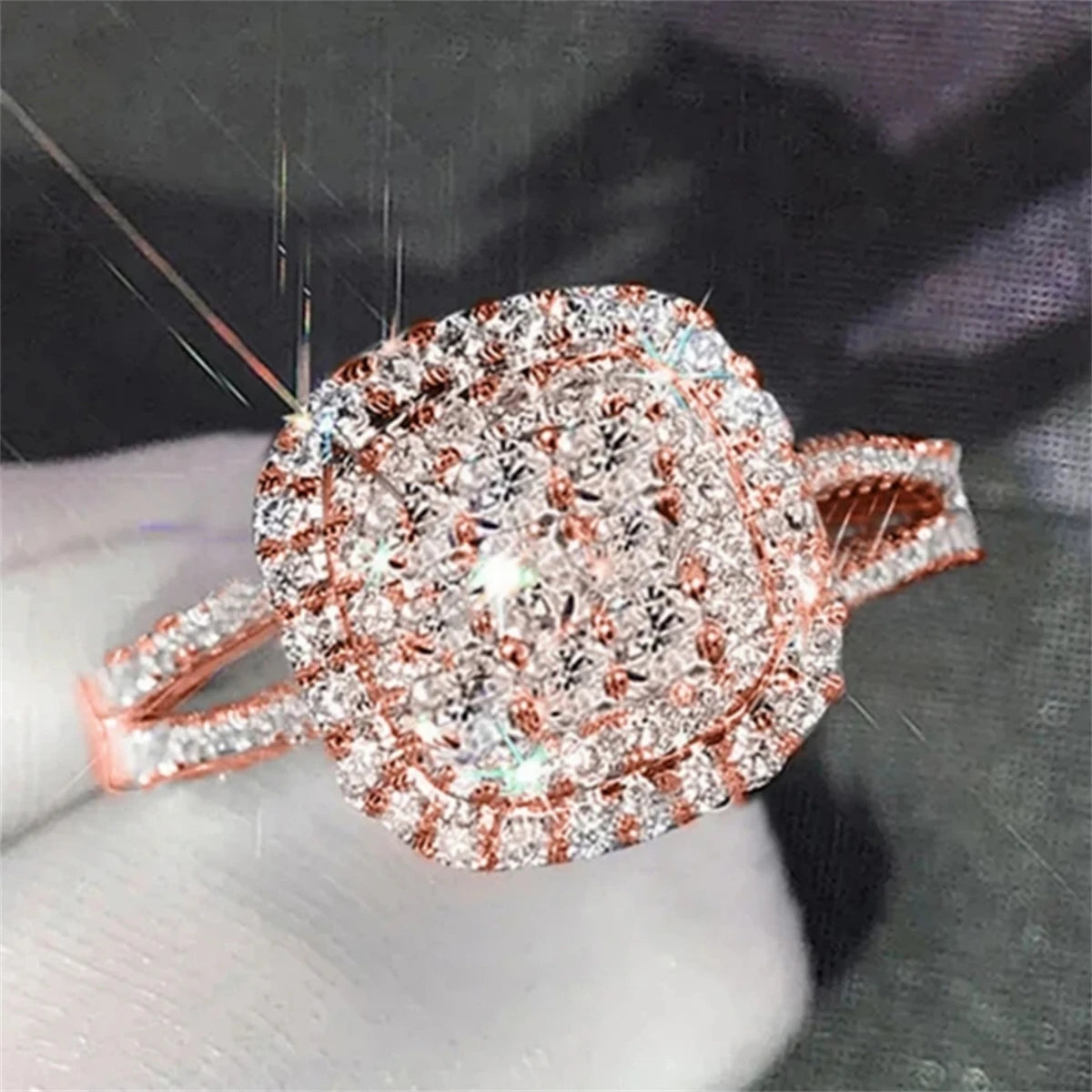 CAOSHI Hot Selling Luxury Imitated Moissanite Geometry Design Rose Gold Plated Rings for Wedding Engagement Rings Women Jewelry
