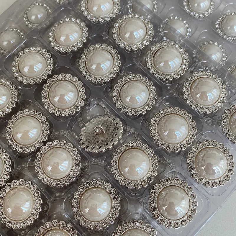Rhinestone Studded Women Tweed Coat Pearl Buttons for Clothing 18mm 21mm Washable Silver Gold Metal Buttons