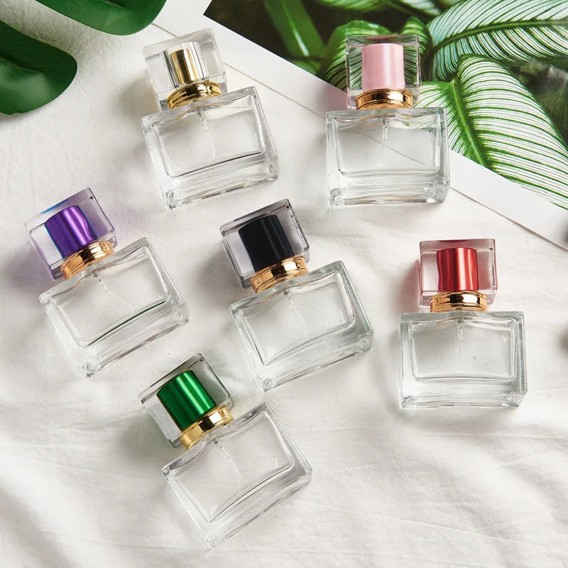 Wholesale  Glass Perfume Bottles 30ml 50ml Capacity Refillable with Screw Acrylic Cap for MUB