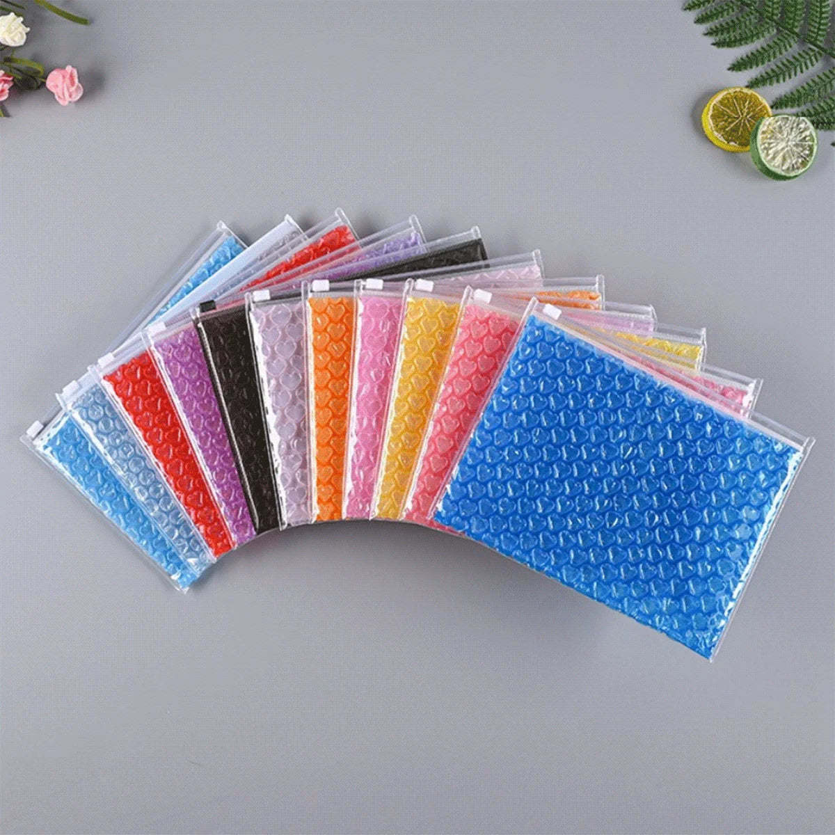Custom Size Add Logo Low MOQ Zip Lock Bubble Bag PVC Packaging Makeup Recoverable Pvc Bubble Cosmetic Bag