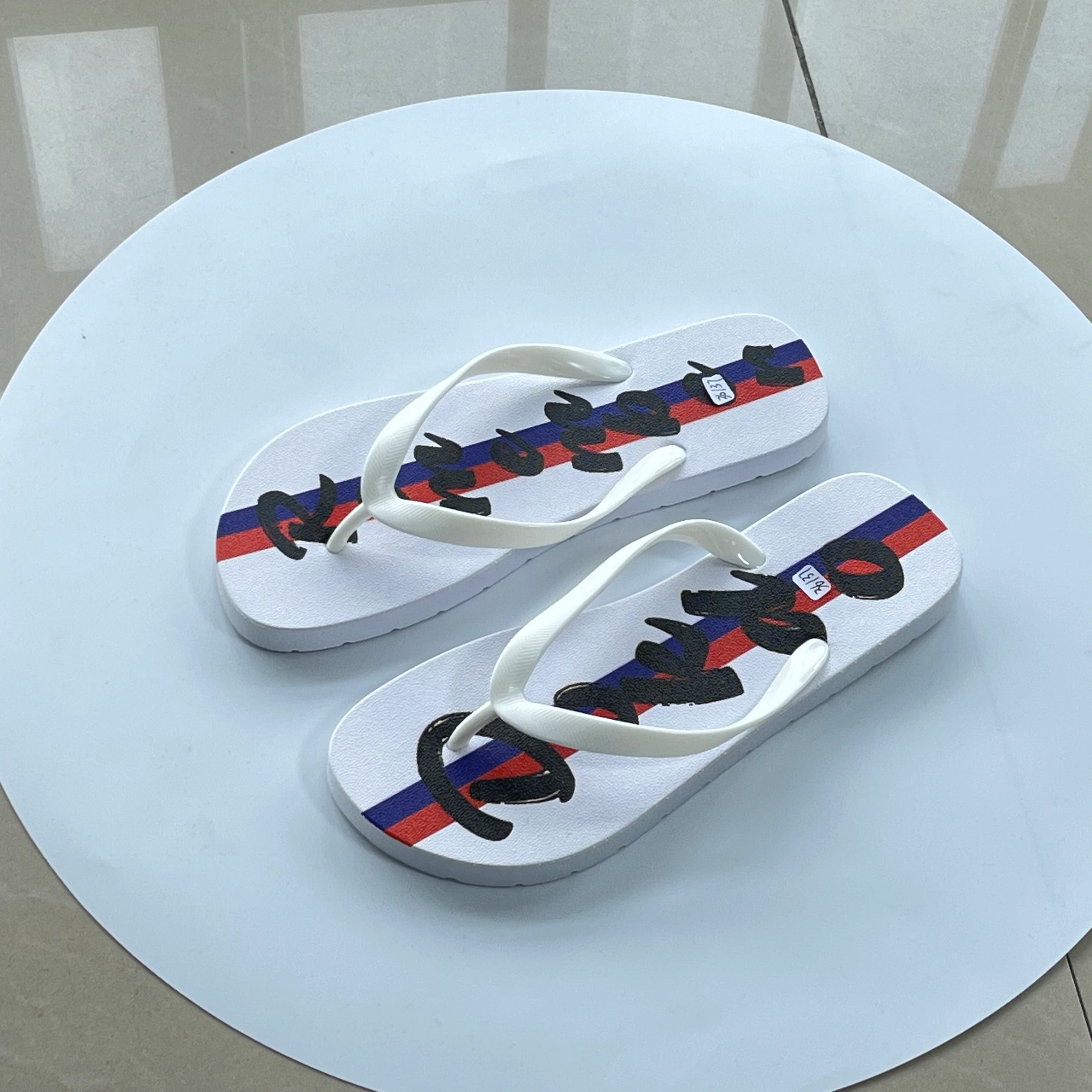 Casual Flat Shoes Mens Flip Flops Wholesale Non-slip Flip-flops Summer Beach Slides Shoes Non-slip Flip-flops Summer Beach Slide