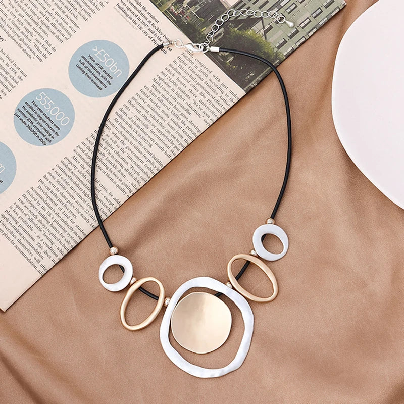 TongLing European Necklace Alloy Jewelry Short Necklace Geometric Circular Choker Necklace for Daily Life