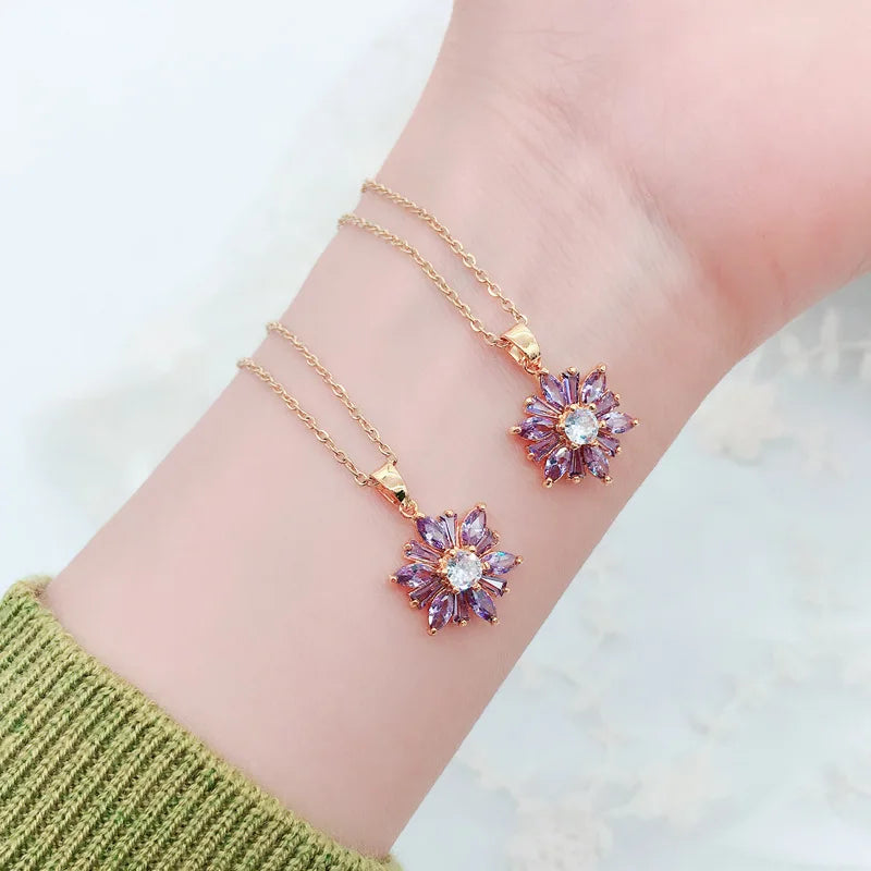 Stainless Steel Chain Wedding Cubic Zirconia Necklace Diamond Flower Pendant Necklace for Ladies
