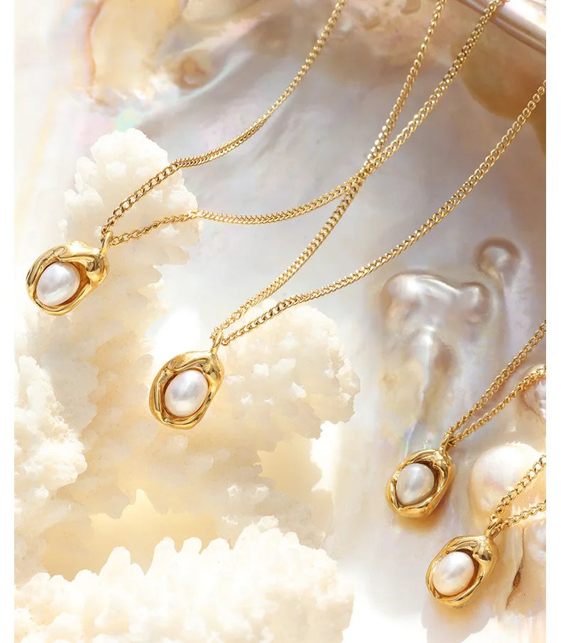 Luxury Shiny Stainless Steel 18k Gold Plated Freshwater Pearl Pendant Necklace Women Dainty Pearl Necklace for Gift