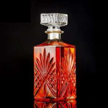 Manufacture 800ml European Style Lead-free Soda-lime Glass Luxury Decanter Whisky Decanter