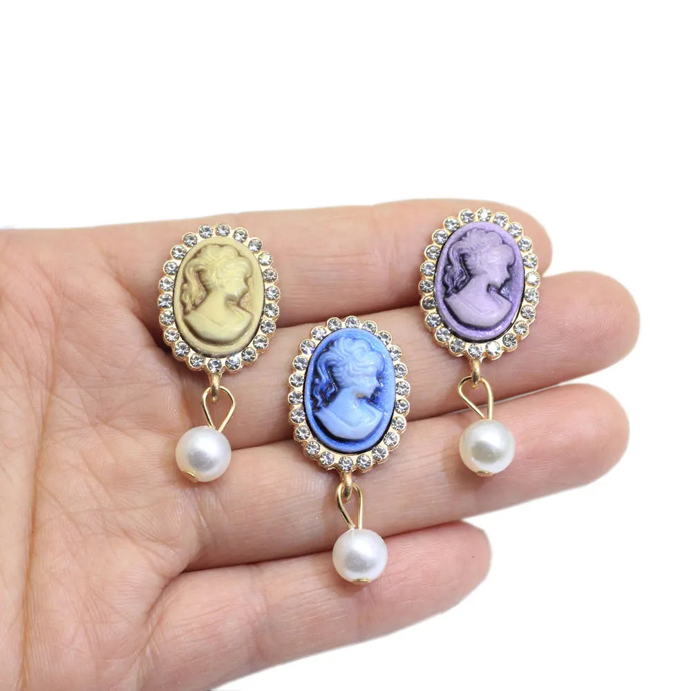 Pretty Girl Heads Figurines Oval Charms with Pearl Beads Pendants for Shoes Decoration Diy Jewelry Component