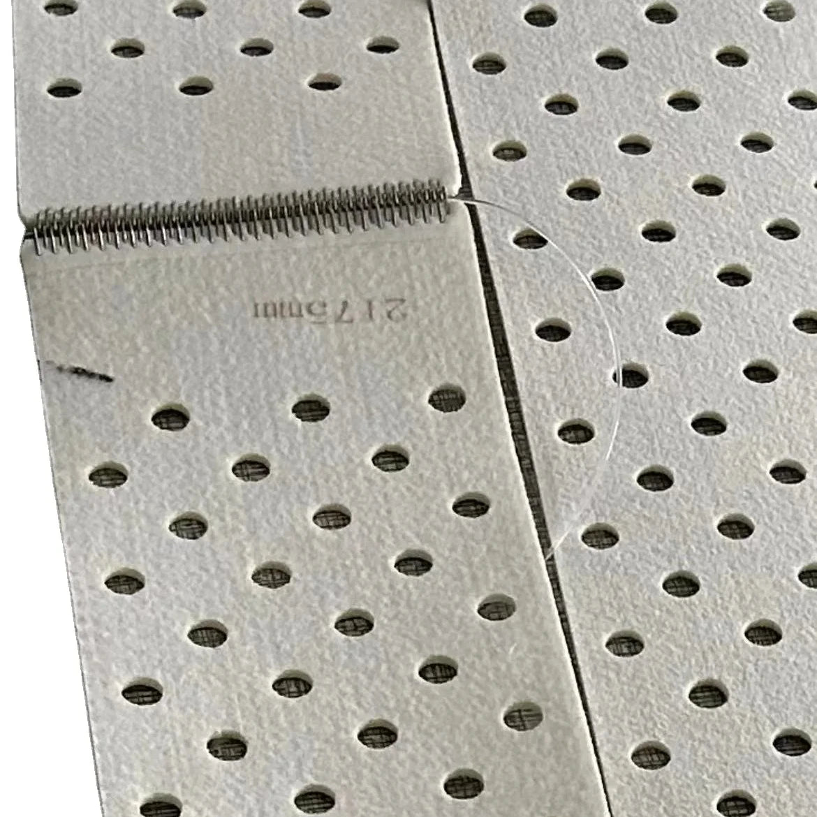 Iron Machine Automatic Feeding Woven Metallic Yarn Dyed Warp Lace Fabric Conveyor Belt Iecho