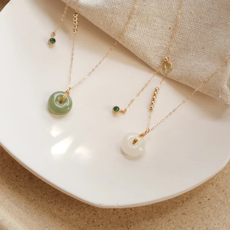 Collar De Jade Stone Necklace Green Hetian Jade Bead Buckle Pendant Clavicle Chain Jade Necklace