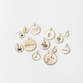 EManco Customized Logo Round  Coin Charm Tag Gold  Plated Alphabet Stainless Steel Disc Pendants Charms Brand Logo