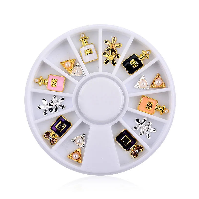 EYL Yiwu 12pcs/wheel Alloy Clover Decals 3D Nail Art Rhinestone Charms Nail Decoration for Nails