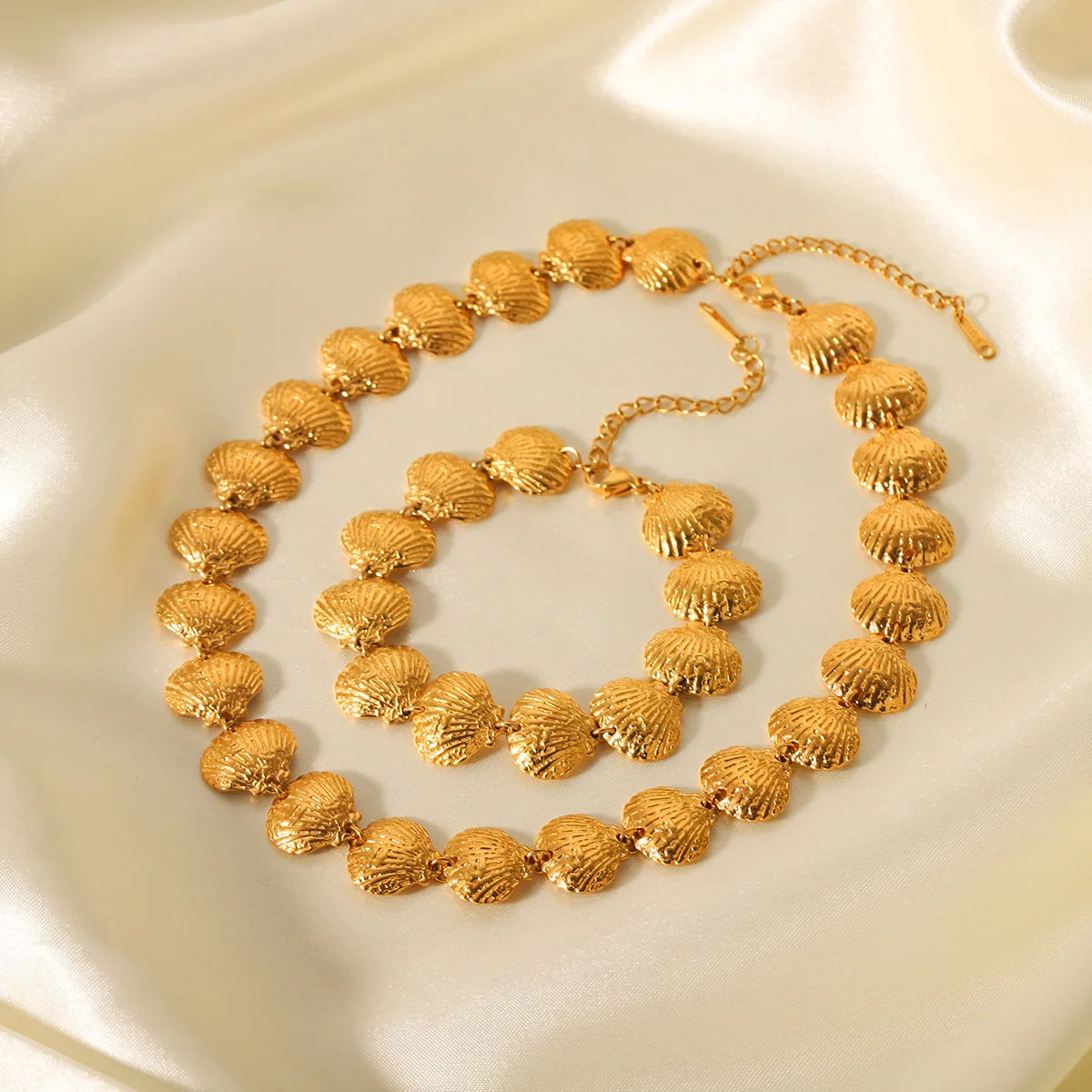 Fashionable 18K Gold Stainless Steel Texture Shell Chain Necklace Bracelet Set Ins Ocean Style Scallop Clavicle Chain Choker