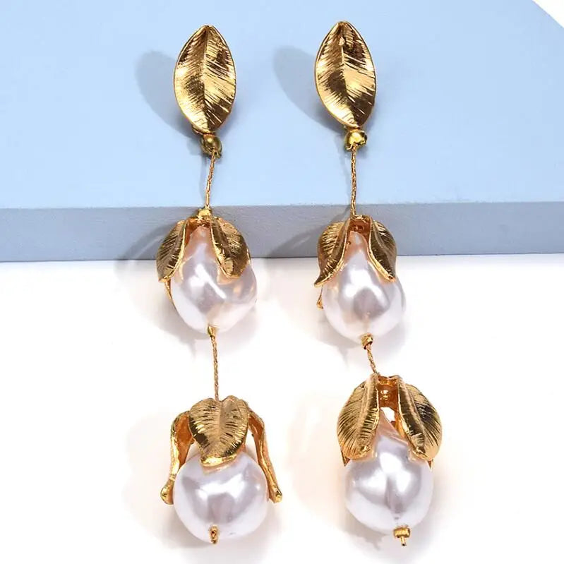 Kaimei 2025 Earring Fashion Jewelry Elegant Metal Hot Korean Simulated Pearl Drop Earrings for Woman Fashion Long Pearl Earrings