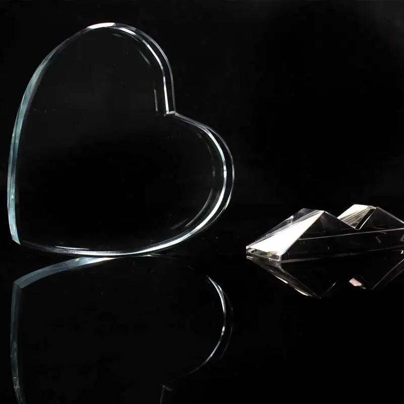 Guangzhou Wholesale Heart-shaped Crystal Glass Photo Frame Custom 3d Picture Blank Crystal Heart for Engraving