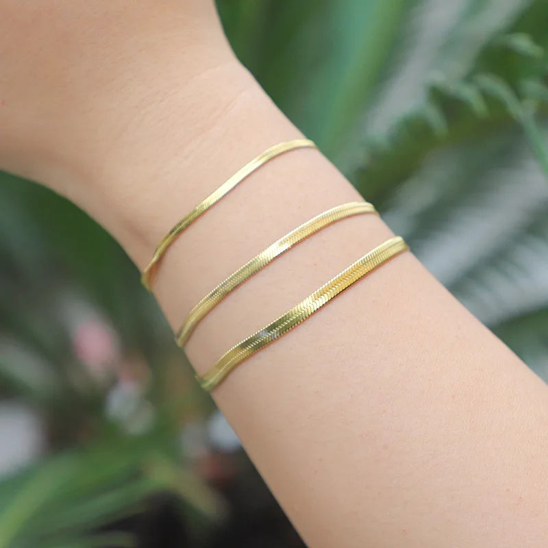 Wholesales Personalized Gold Plated Chain Bracelet Simple Stainless Steel Flat Snake Bone Bracelet for Men and Women
