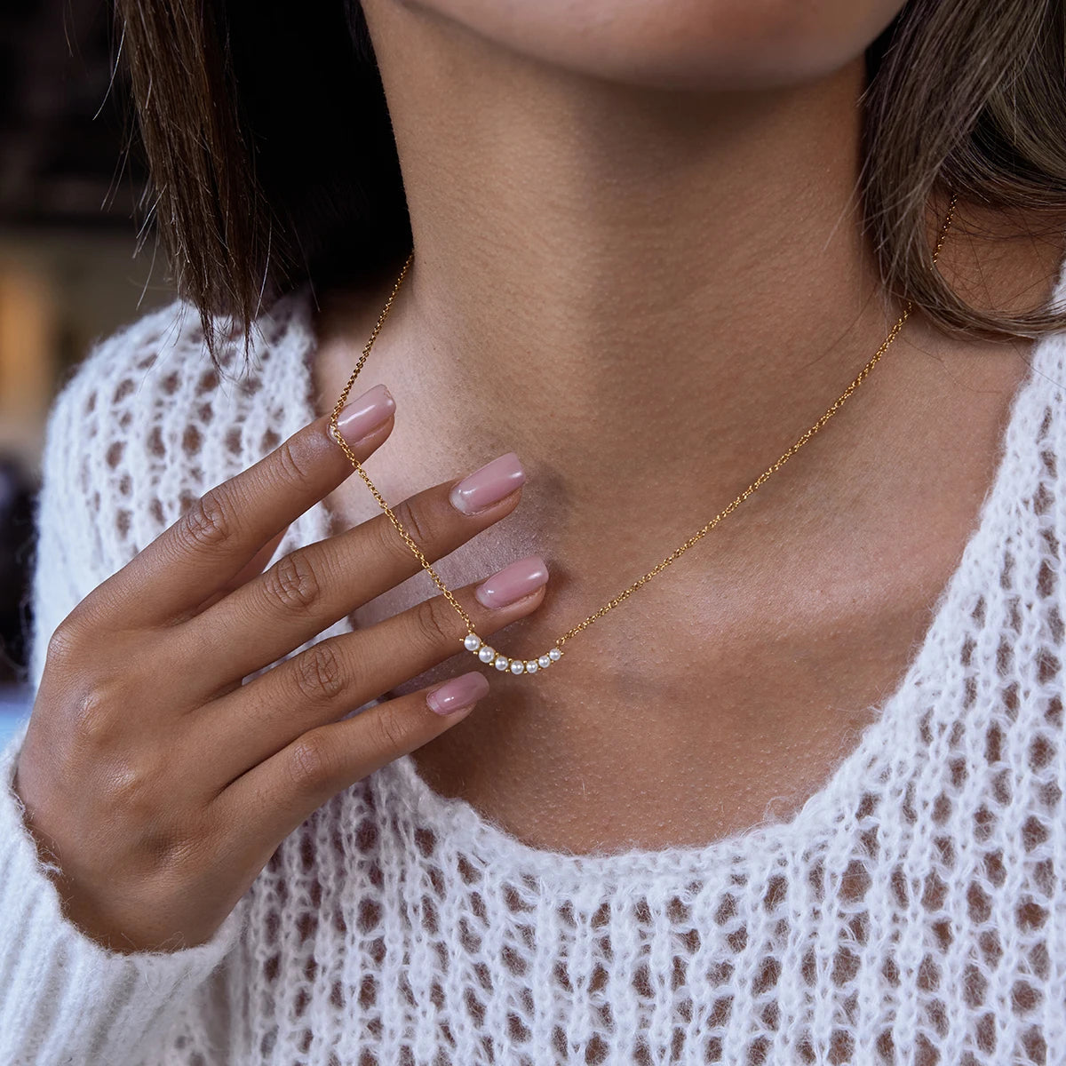 J&D 18K PVD Gold Plated Stainless Steel Necklace Trendy Elegant Glass Pearl Smile Pendant Necklace