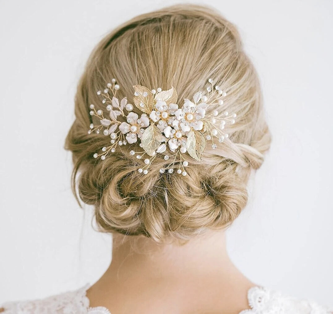 Flowers with Rhinestones and Pearl Bridal Hairclip Bridesmaid Hairpiece Headpieces for Wedding