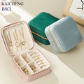 Wholesale Portable Jewellery Storage Organizer Gift Case Blue Custom Logo Pink  Small Square Travel  Green Velvet Jewelry Box