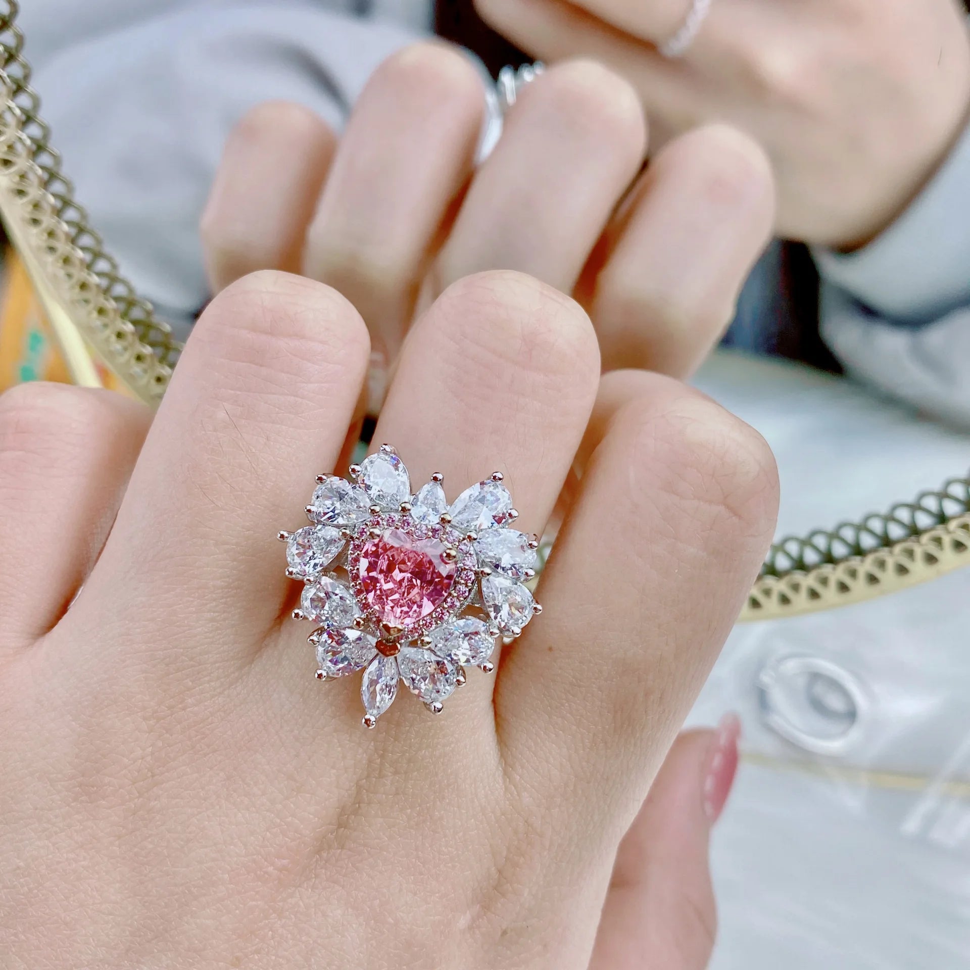 New Luxury Pink White Zircon Heart Engagement Rings for Women Bridal Bridesmaid Fashion Jewelry Gift Adjustable Ring