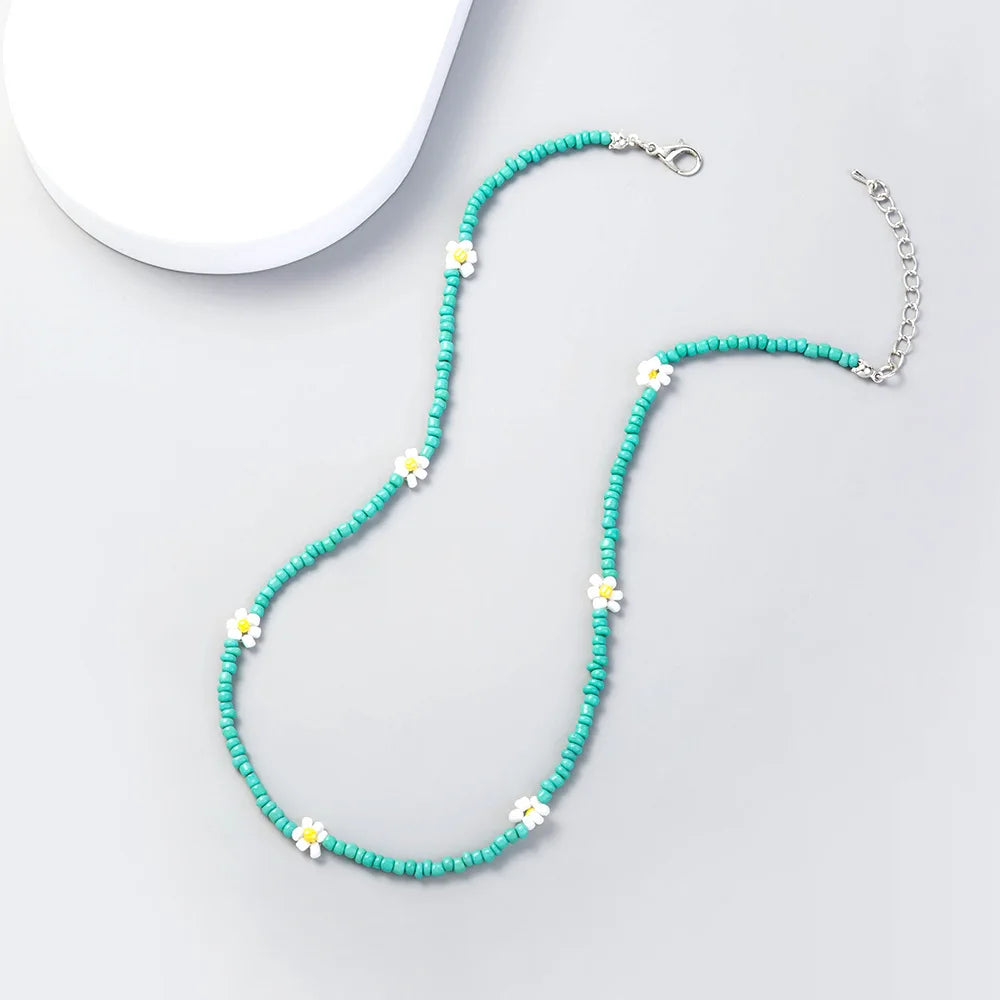 New Handmade Small Flower Rice Bead Female Necklace Women Jewelry for Birthday Gift Summer Rice Beaded Necklace