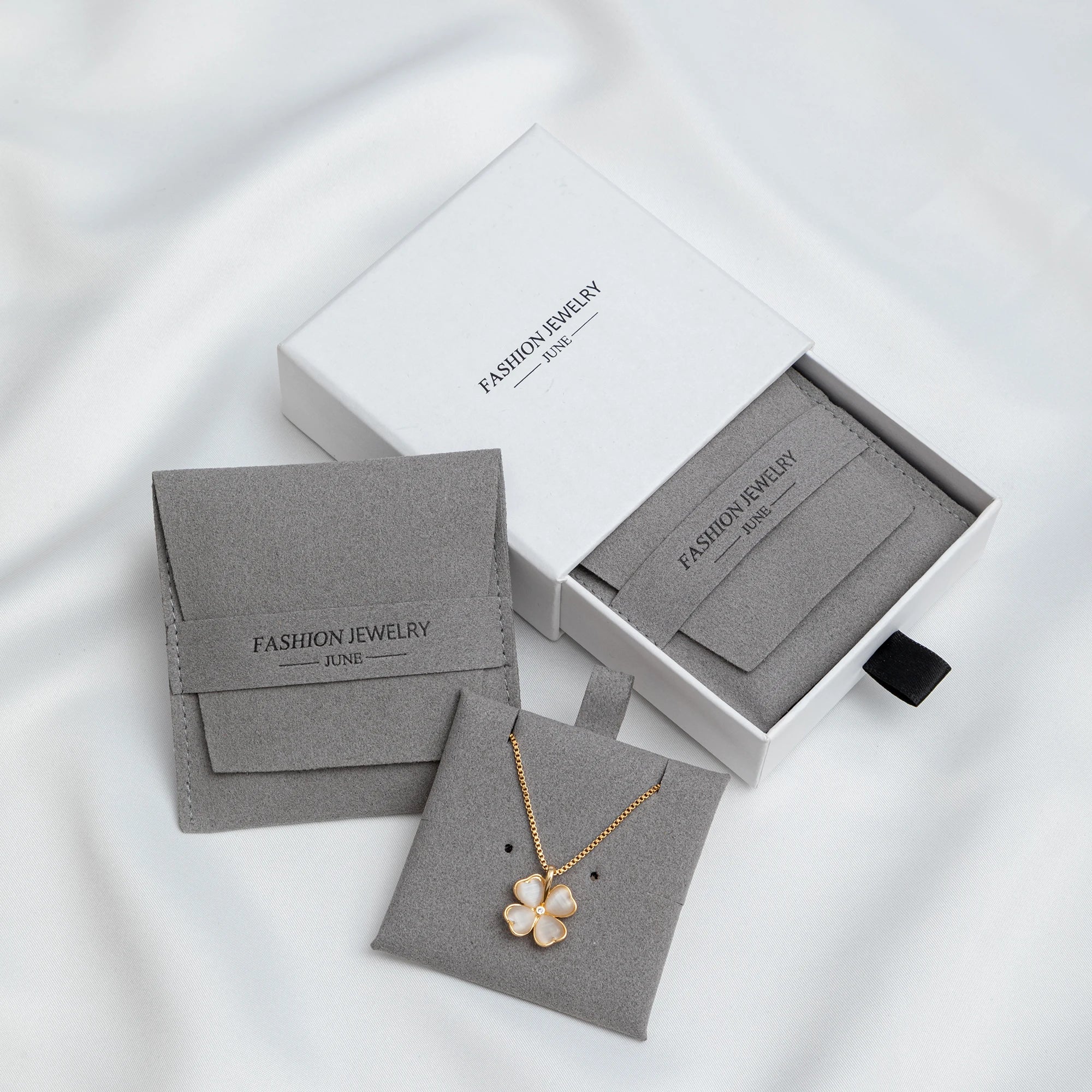 Hot Selling Grey Microfiber Custom Jewelry Package for Earring Bracelet Necklace Pendant Jewelry Box and Insert Pad with Log