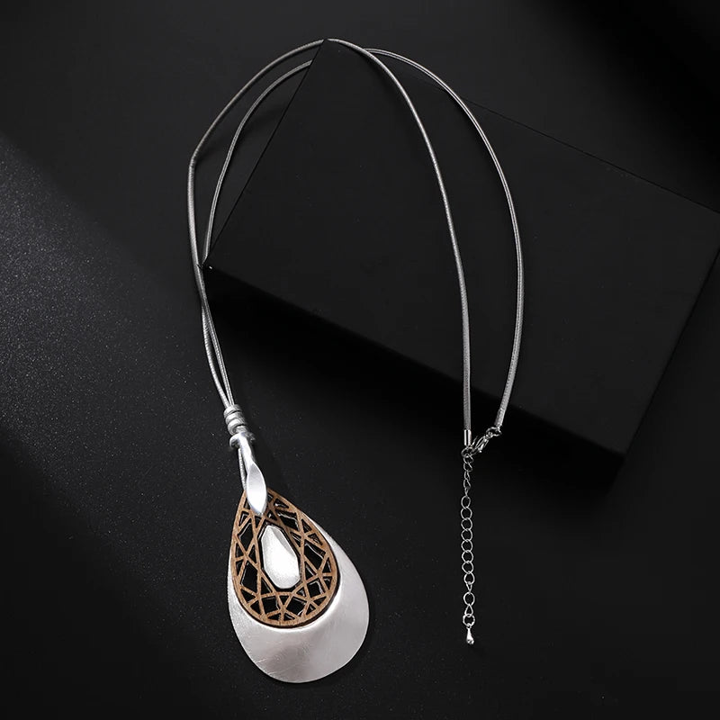 TongLing European Wooden Charm Minimalist Long Sweater Necklace Female Hollow Out Pendant Necklace for Daily Life