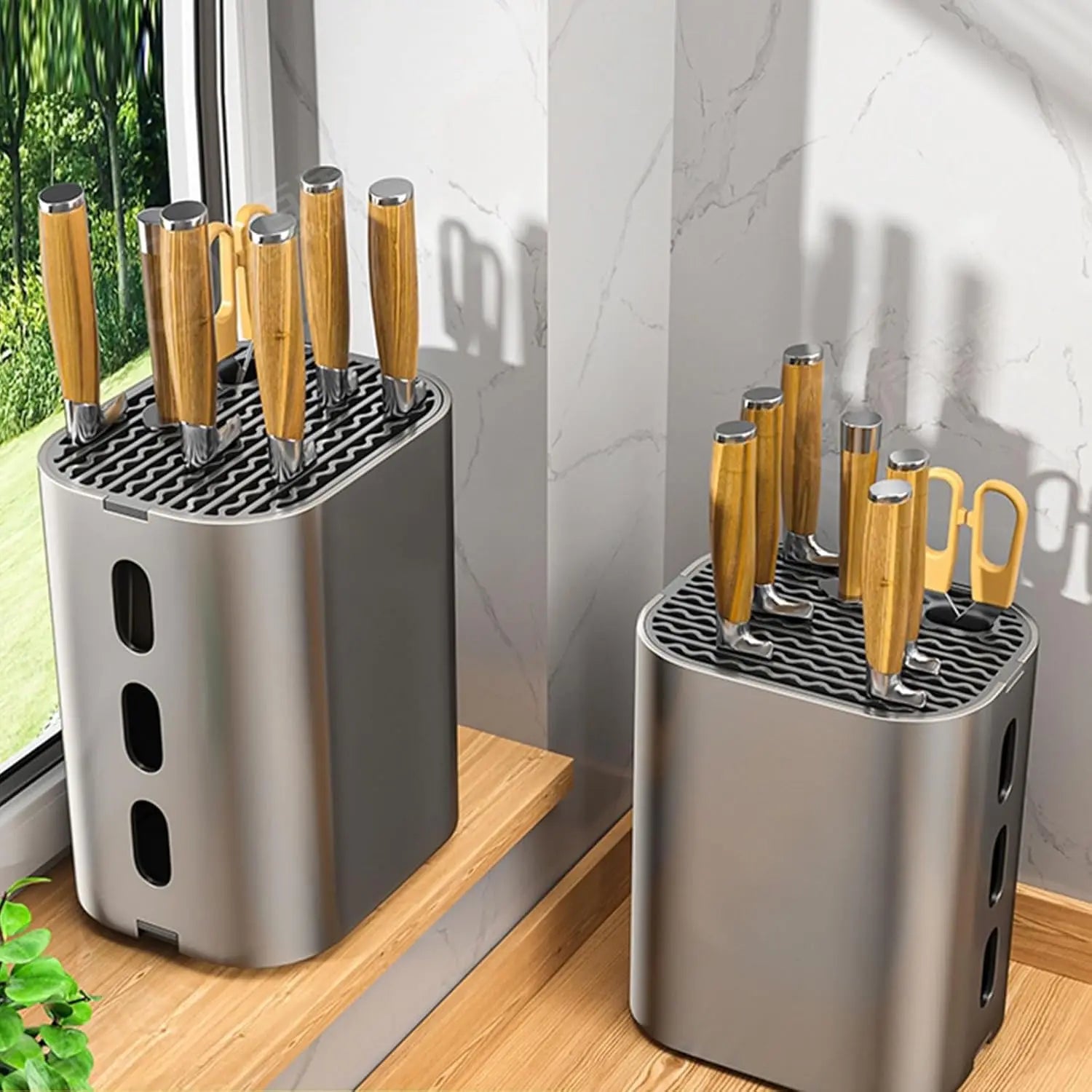 Hot Sale Kitchen Knives Block Accessories Set 14 Pieces Stainless Steel Built-in Sharpener Knife Set with Utensil Holder