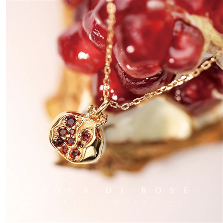 Fashion Jewelry Gold Plating 925 Sterling Silver Zircon Garnet Charm Necklace
