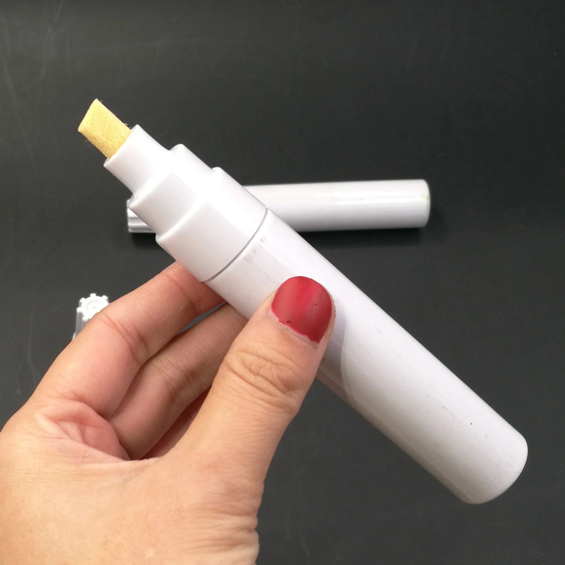 Popular Design Blank Empty Brand Outline Metallic for Fabric Paint Marker Pen with Permanent Ink and Oblique Brush Tip