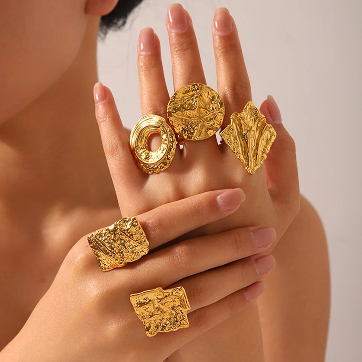European and American Stainless Steel  New Geometric Square Round Hammered Open Female Lava Rings for Gift