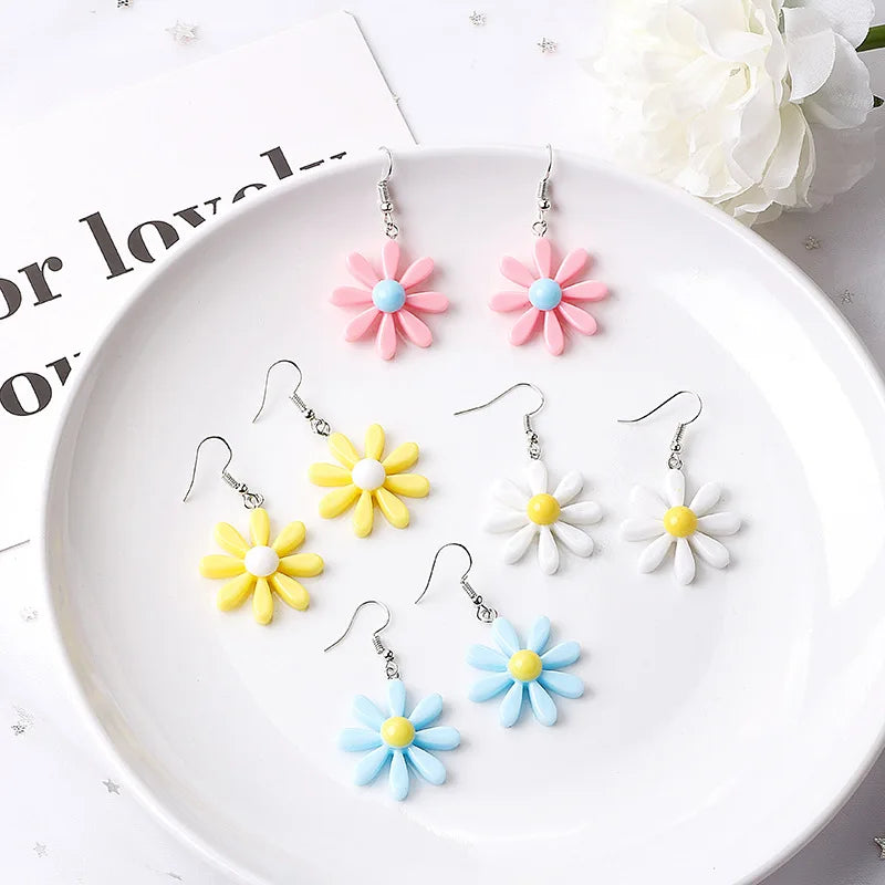2025 New Daisy Flower Resin Earrings Personality Contrast Color Sunflower Kawaii Earrings for Women