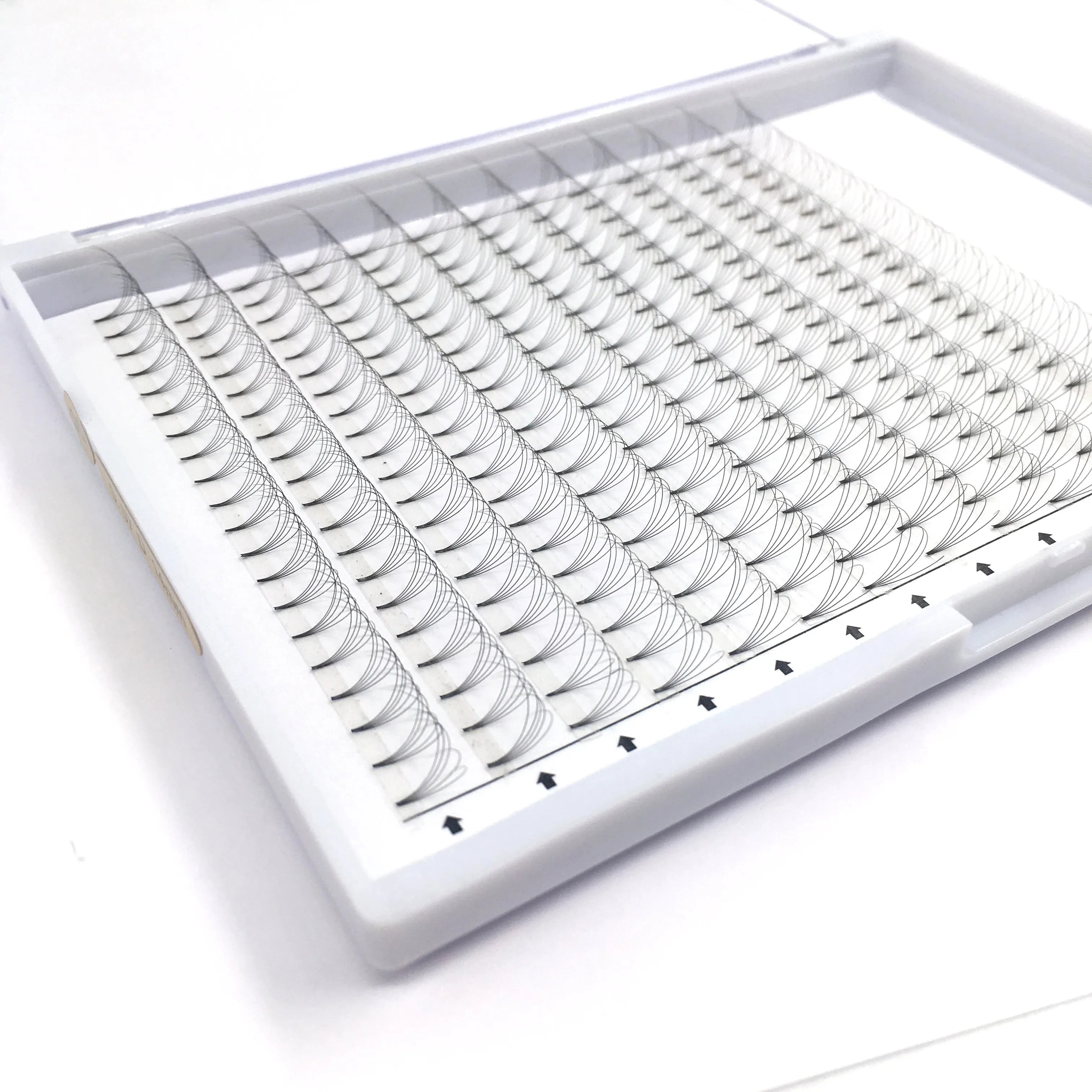 Handmade Large Fluffy Korean PBT 5D Premade Volume Fans Lashes Storage Packaging Box Customizable Trays Flourishing Lashes Ready