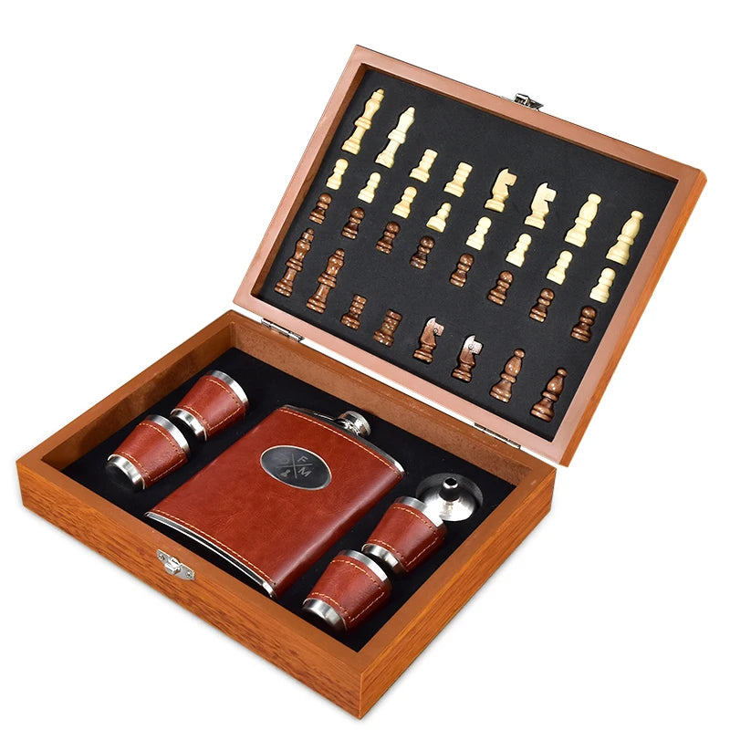 Factory Direct Sale Wooden Chess Set with Hip Flask 6oz 8oz Hip Flask Gift Set Hip Flask Set Black Gift for Men
