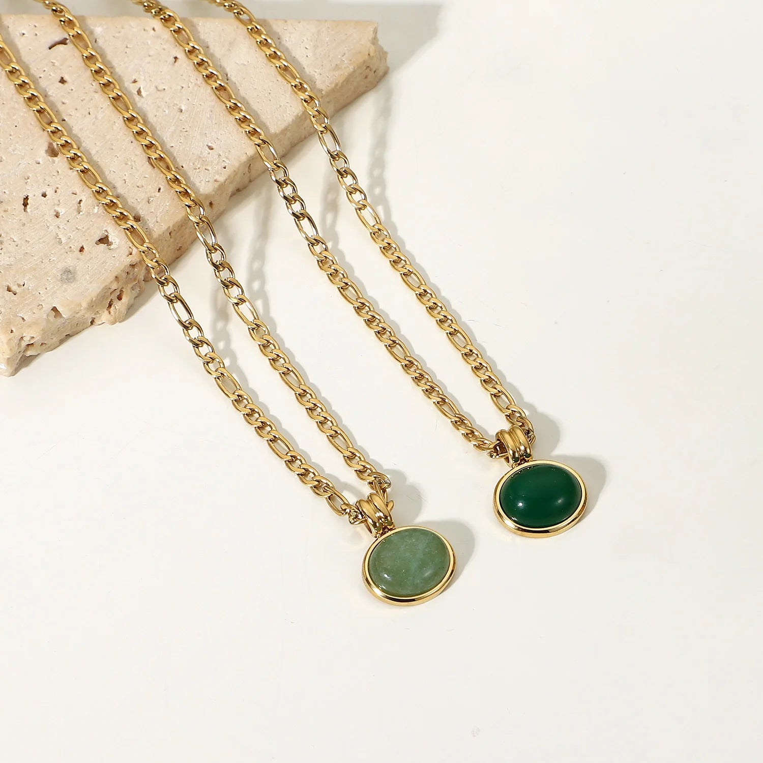 Customization 18K Gold PVD  Plated Oval Green Jade Pendant Necklace Figaro Chain 316L Stainless Steel Jewelry for Women