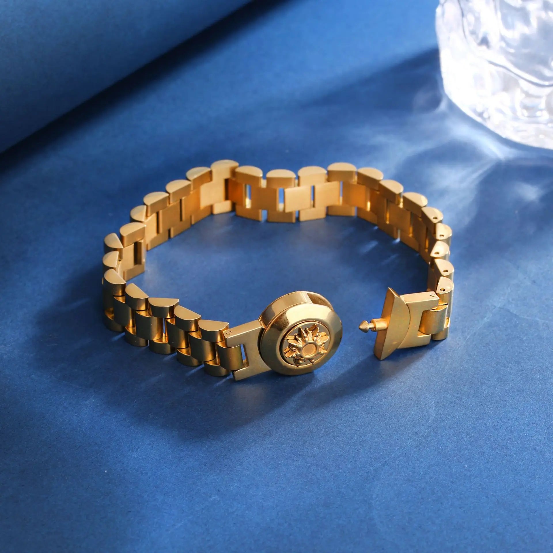 Hot-sale Products 18K Gold Plated Stainless Steel Bracelet No Fading Religious Classic Style Copper Bangles for Wedding or Gift
